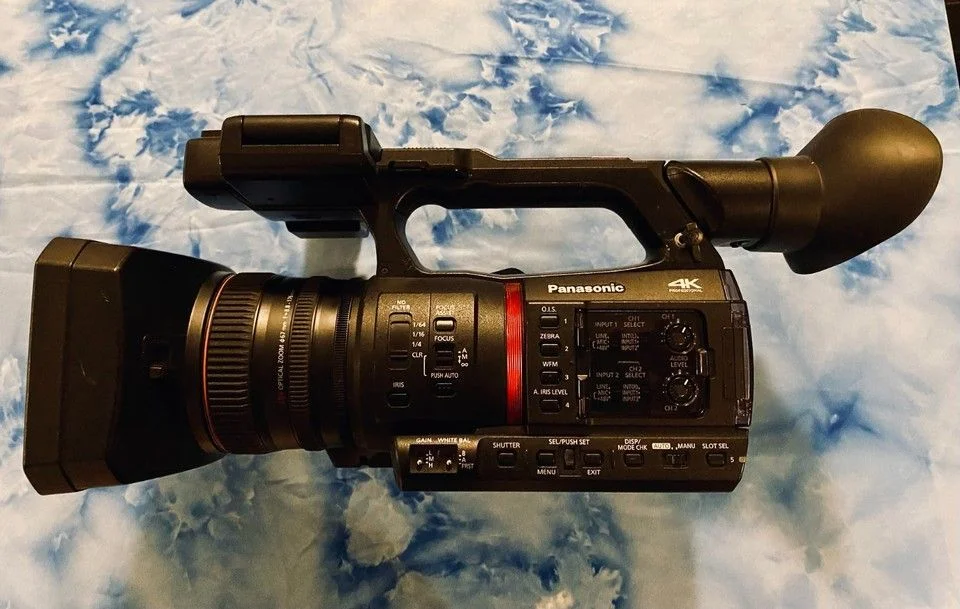 2.1 URSA Mini Pro 12K Camcorder Body