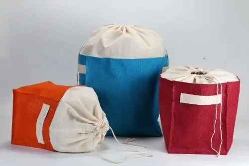 COMPOSTABLE GARBAGE BAGS