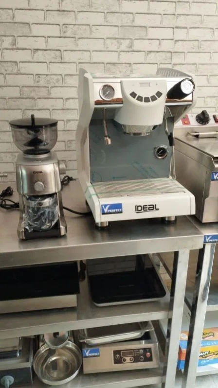 Cake machine