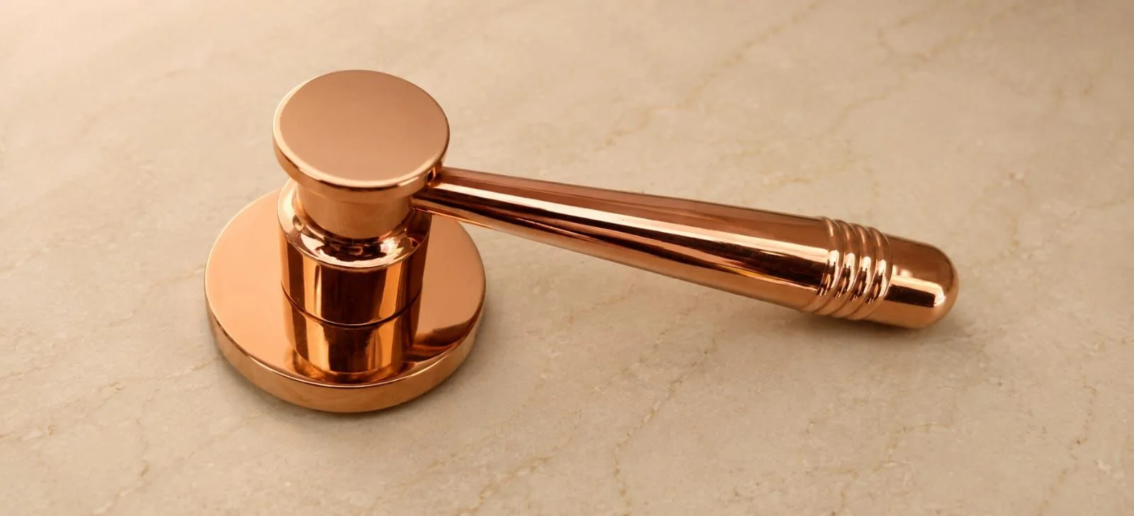 Handle Twistlock