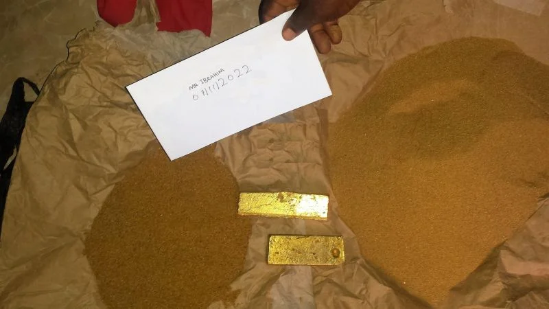 Gold bar