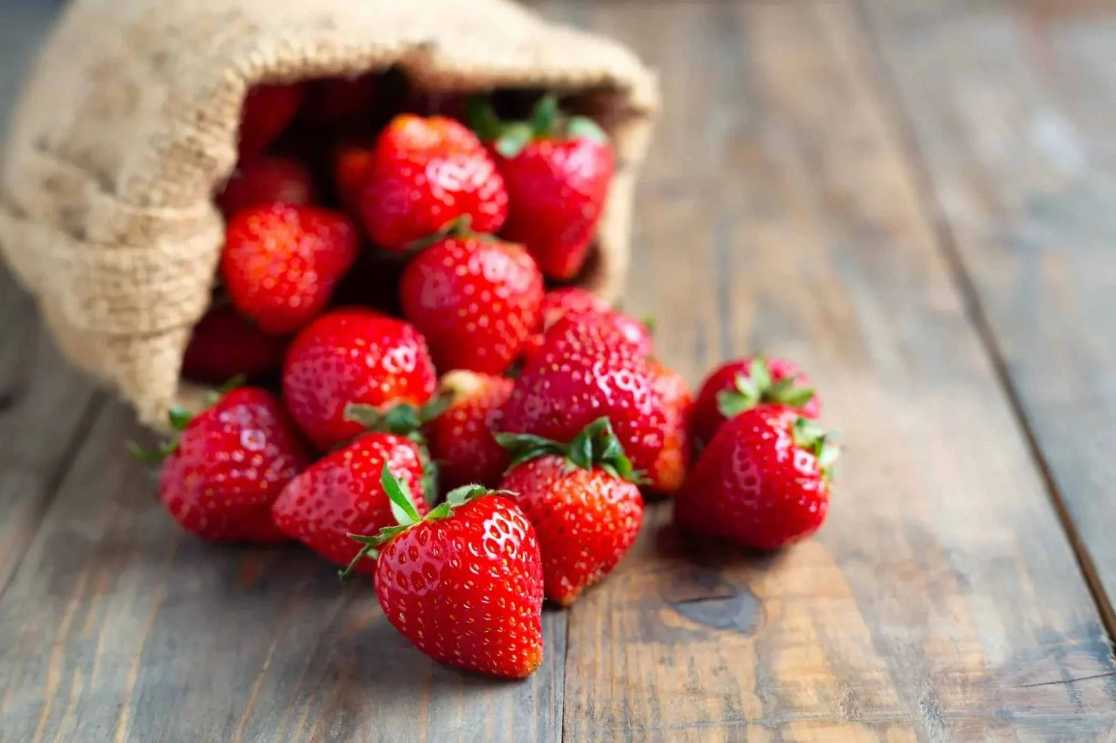 strawberries fresh fruits