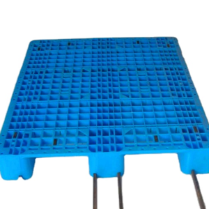 PLASTIC PALLETS