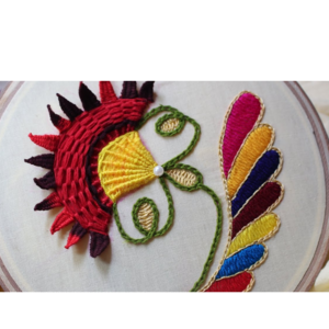 Hand embroidery full Ubhara cushion
