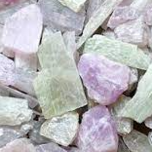 Kunzite ore