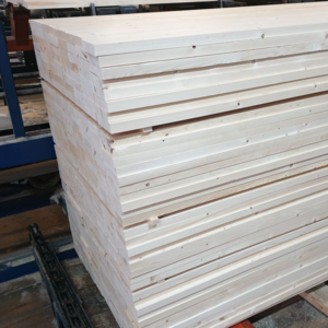 SITKA SPRUCE WOOD