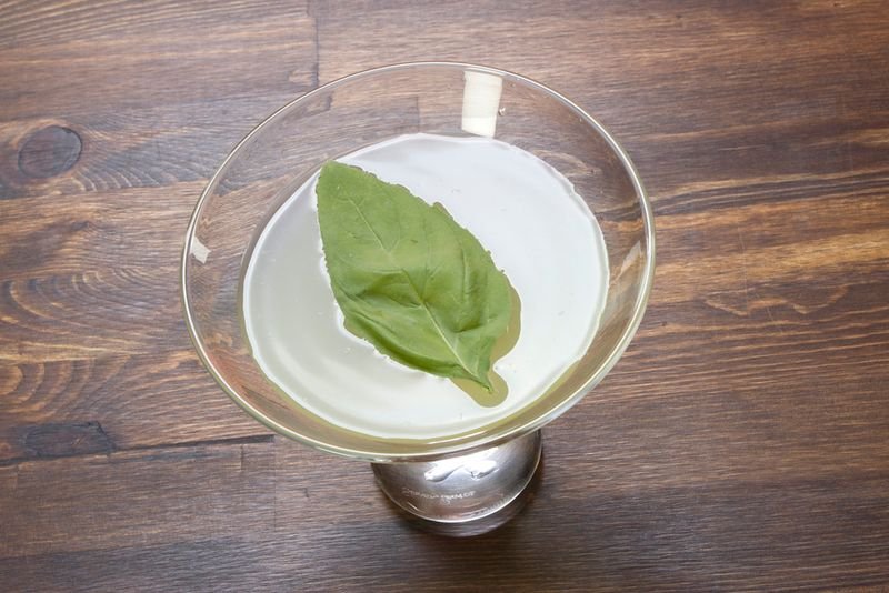 Wood Smooth Edge Leaf Shape Tray