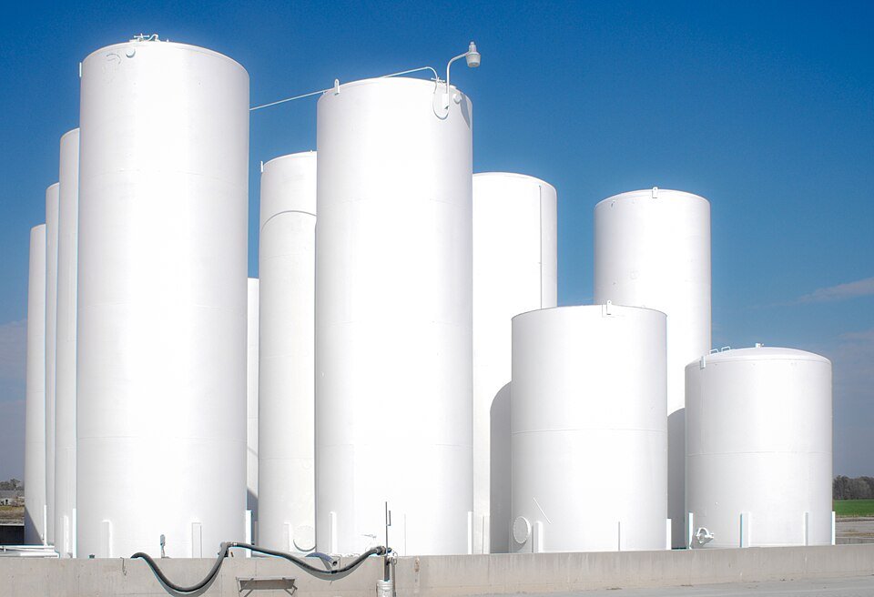 Storage Tank For Lease