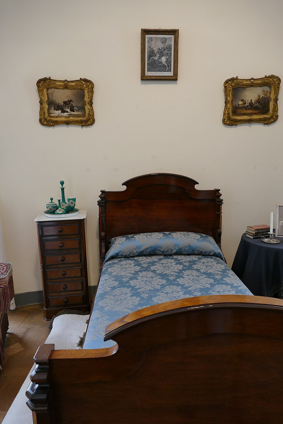 BEDROOM MERLI