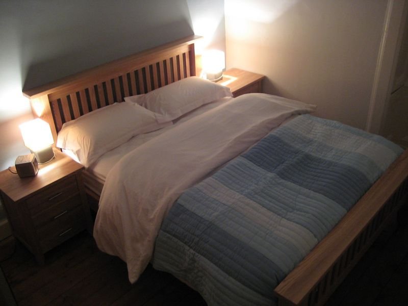 BEDROOM LISA