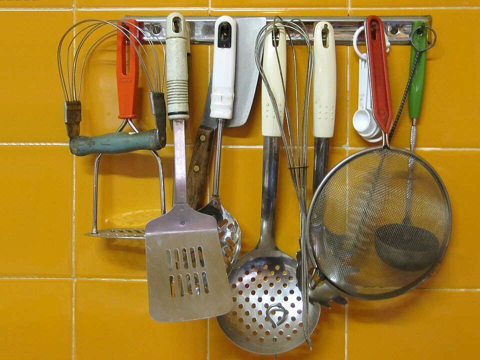 Aluminium Kitchen Utensils