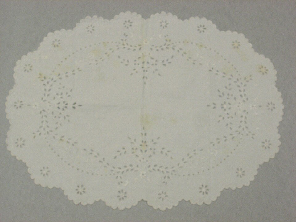 250pcs/Pack 4" Paper Doilies