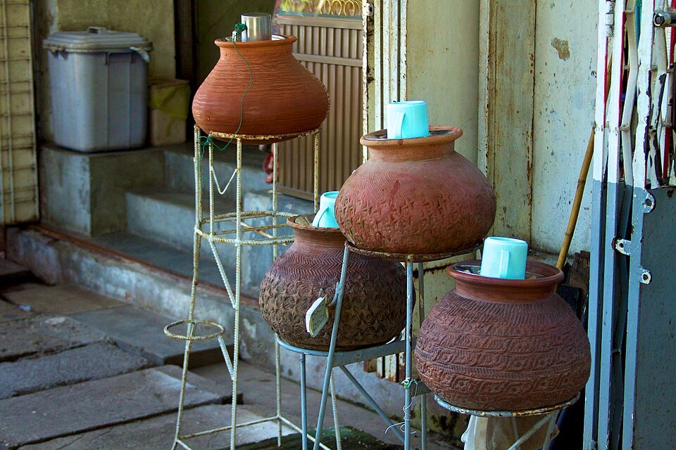 100 % COPPER BOTTELS
