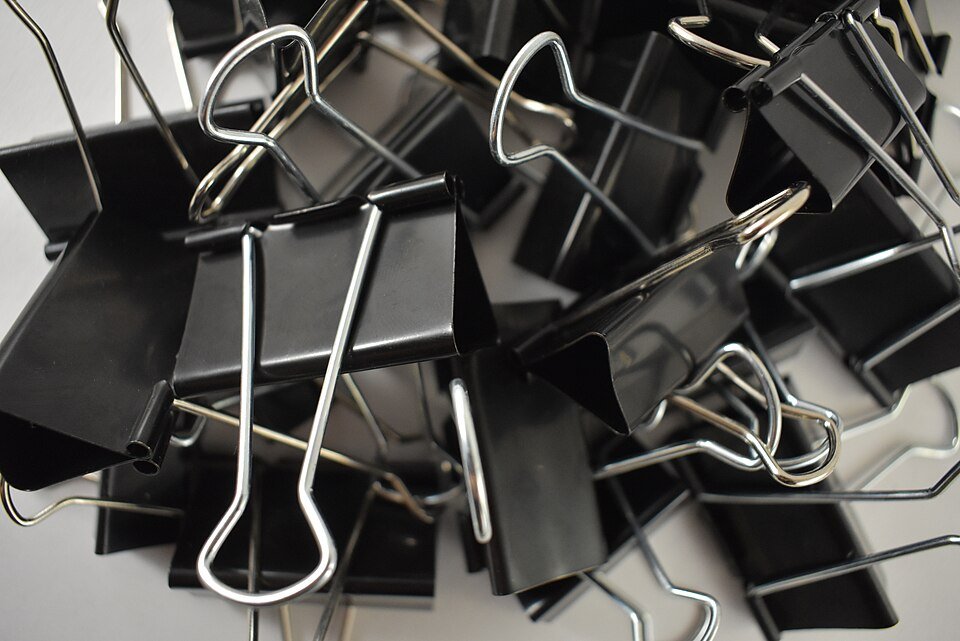 Square Paper Clip Caddy Silver (250)_NBC