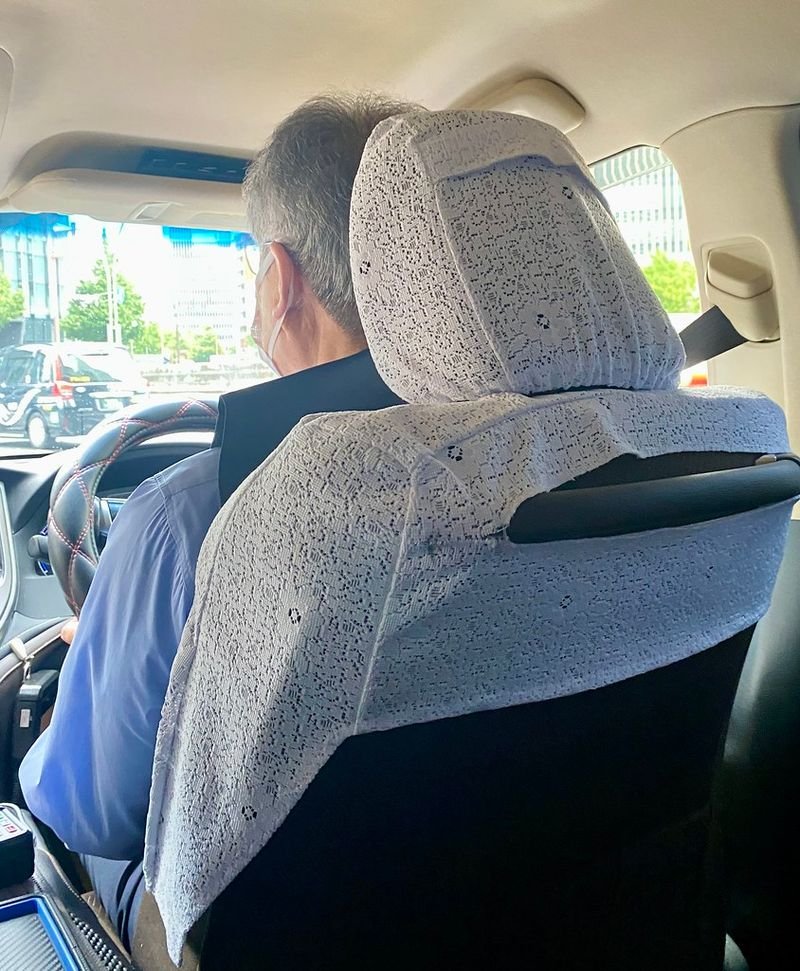 Double Row Gusset Of Car