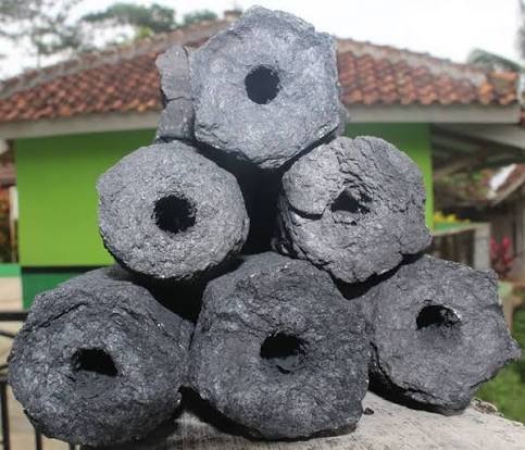 BLACK STRONG