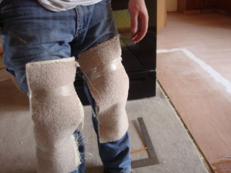 KNEELING KNEE PADS