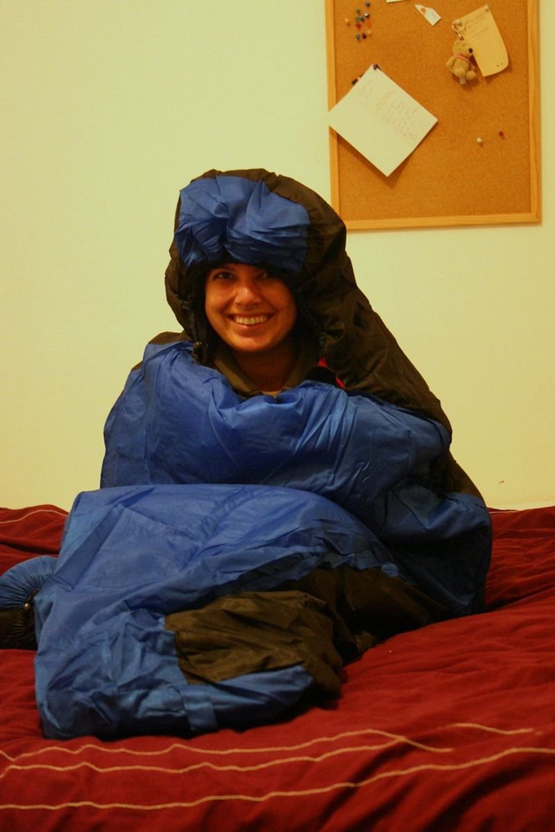 Emergency Blankets & Rain Poncho Hybrid Survival
