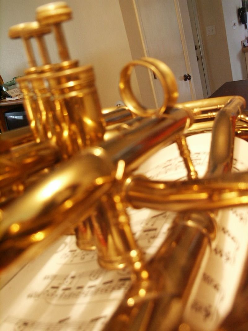 Idol Brass