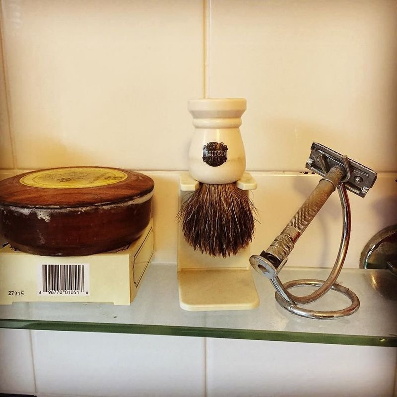 Ceeso Straight Edge Barber Razor