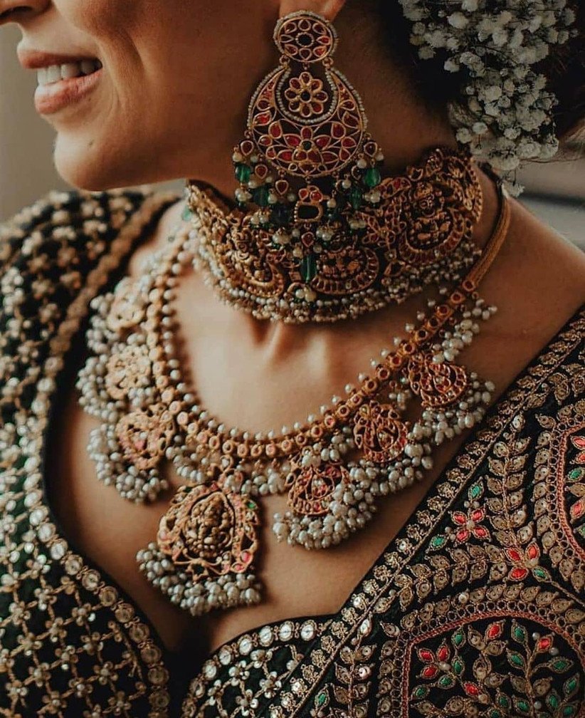 Antique Jewellery Set