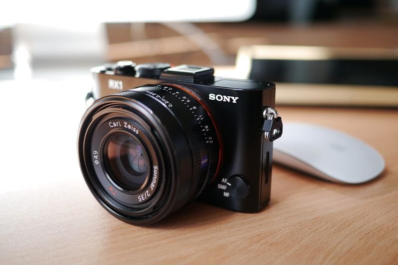 Brand New Sony Alpha A7C ii 24.2MP Mirrorless Full Frame Digital Camera