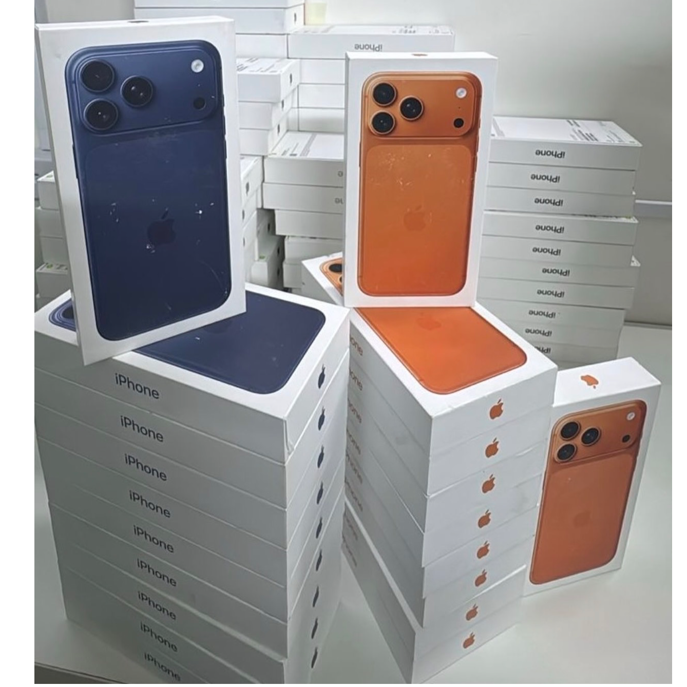 Apple iPhone 17 Pro Max - 256GB - Cosmic Orange