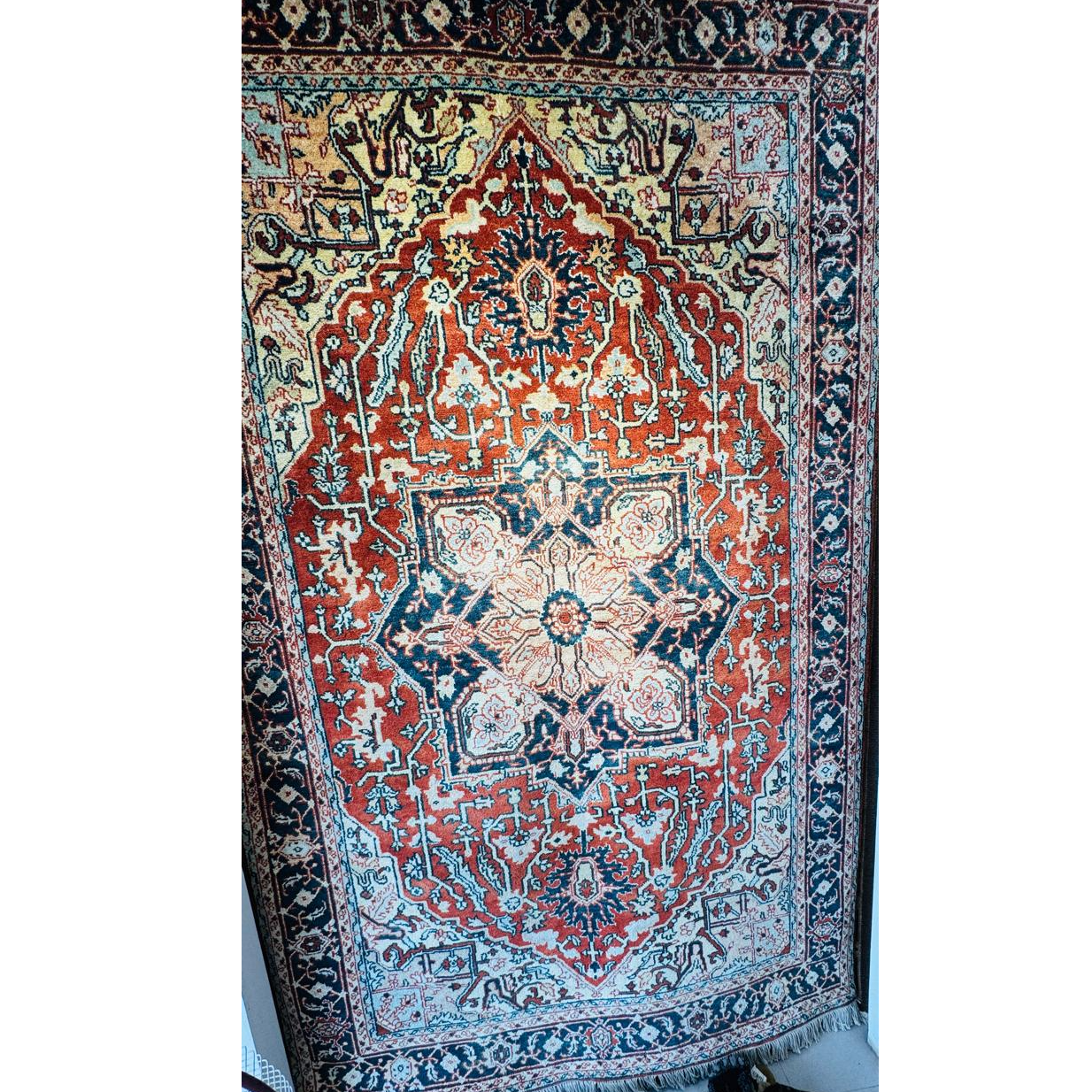 Handloom Tufted Wool Carpet