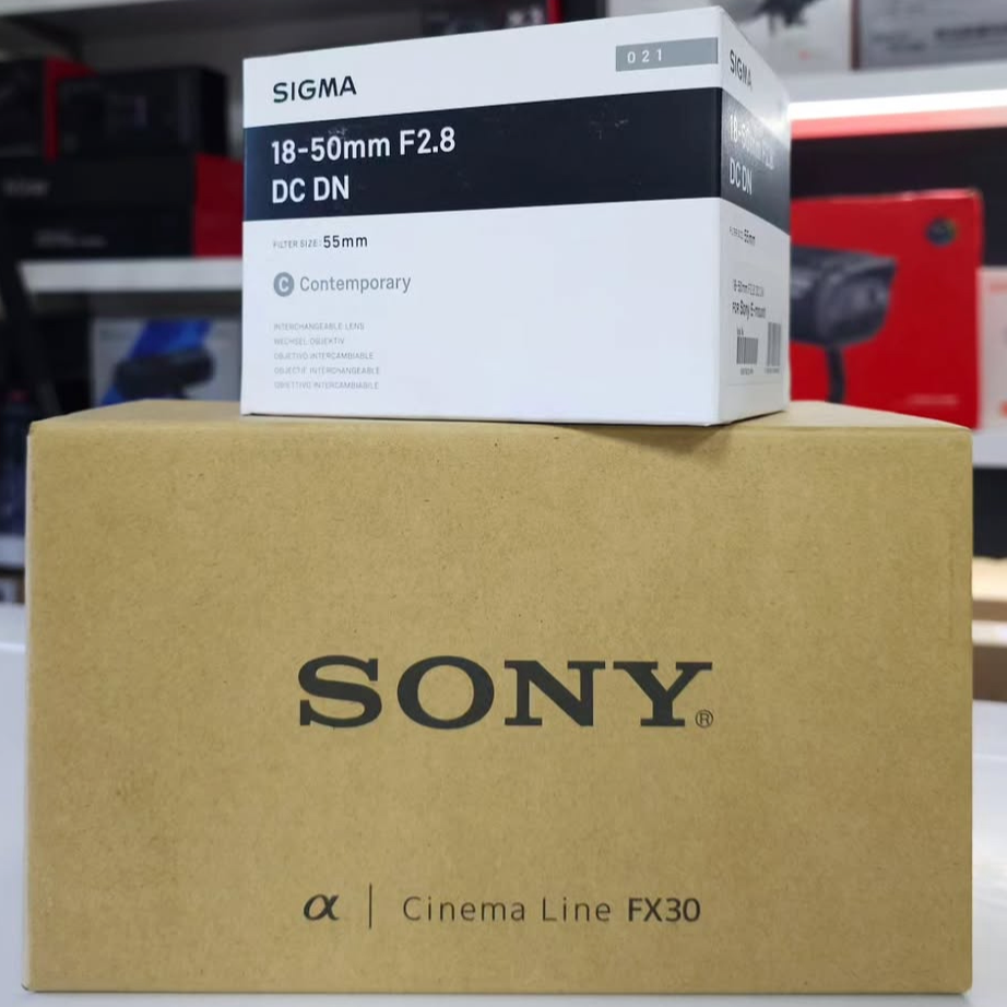Sony FX30 Super 35 Cinema Line Camera with E 11mm f/1.8 Lens