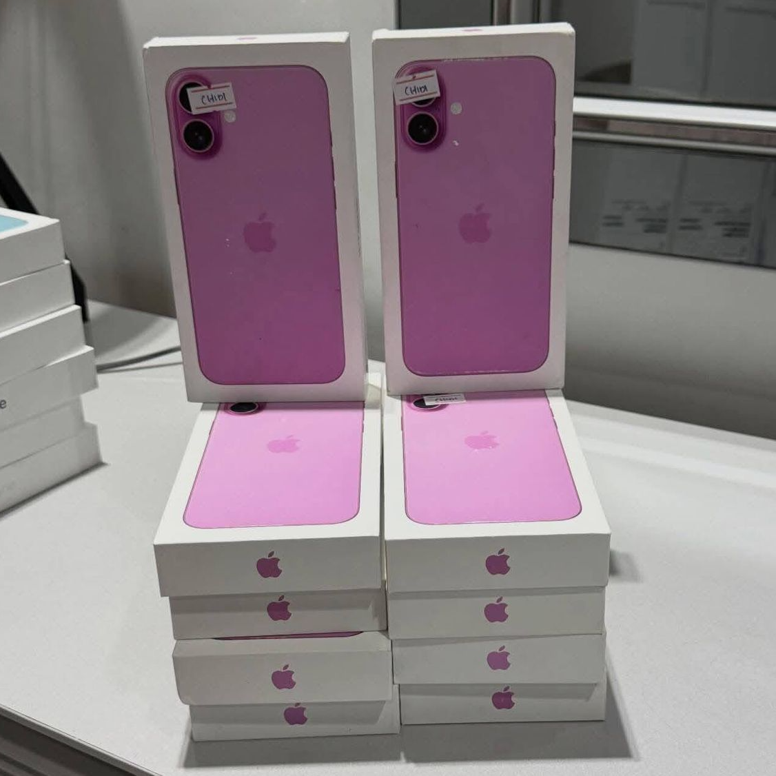 New Apple iphone 16 256 gb
