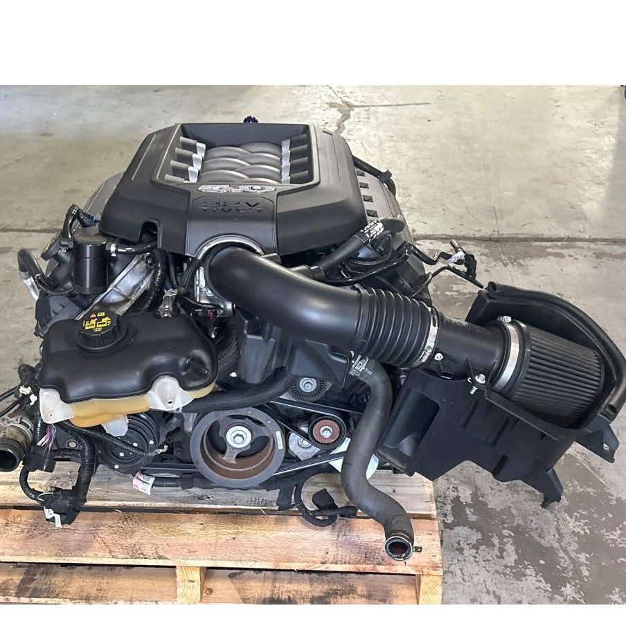 Ford Coyote Gen-2 5.0 L V8 engine paired with the MT82 6-speed manual transmission