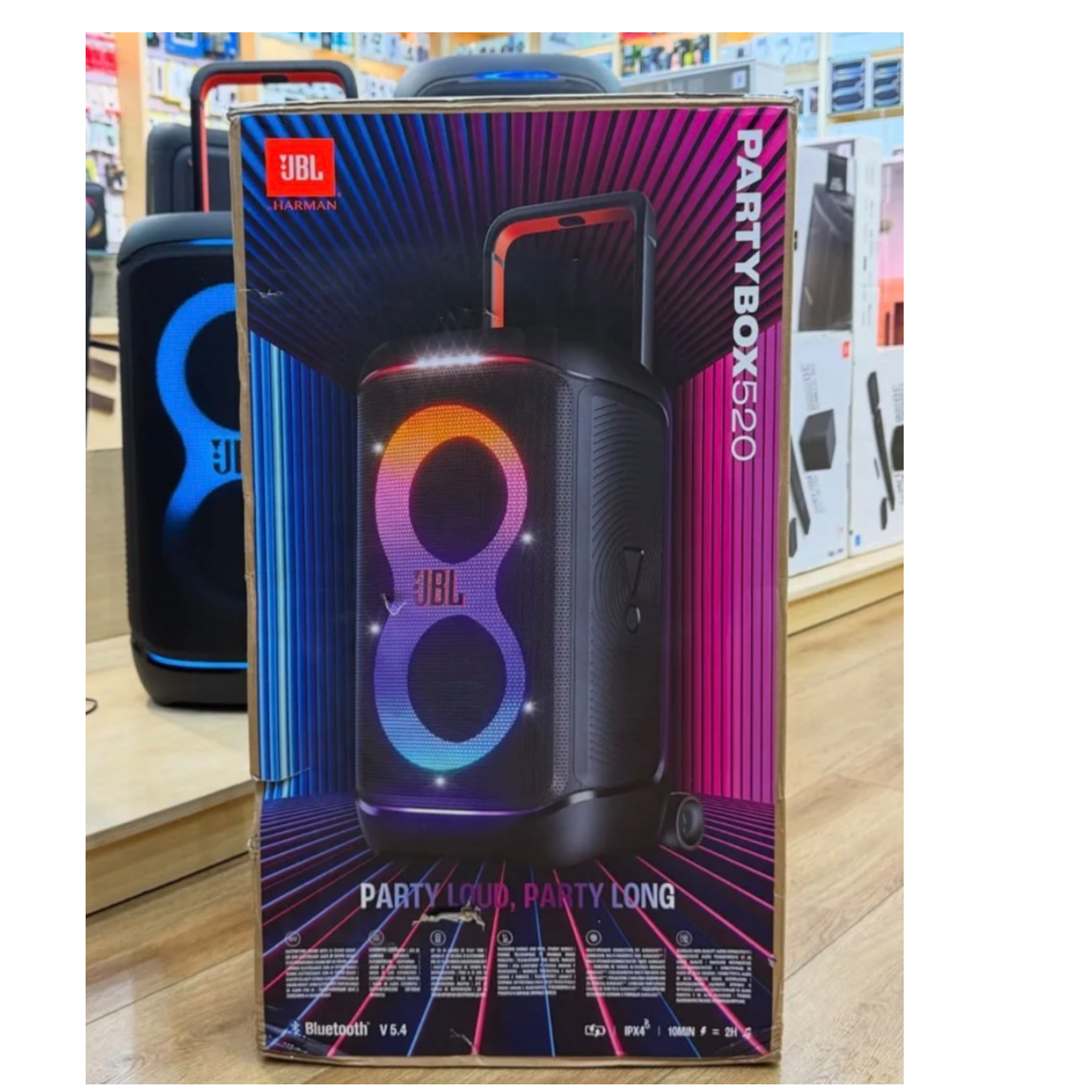 JBL PartyBox 520 - Portable Battery-Powered Party Speaker with AI Sound Boost, Up to 15 Hours of Play time, IPX4 Splash Proof, Multi-Speaker