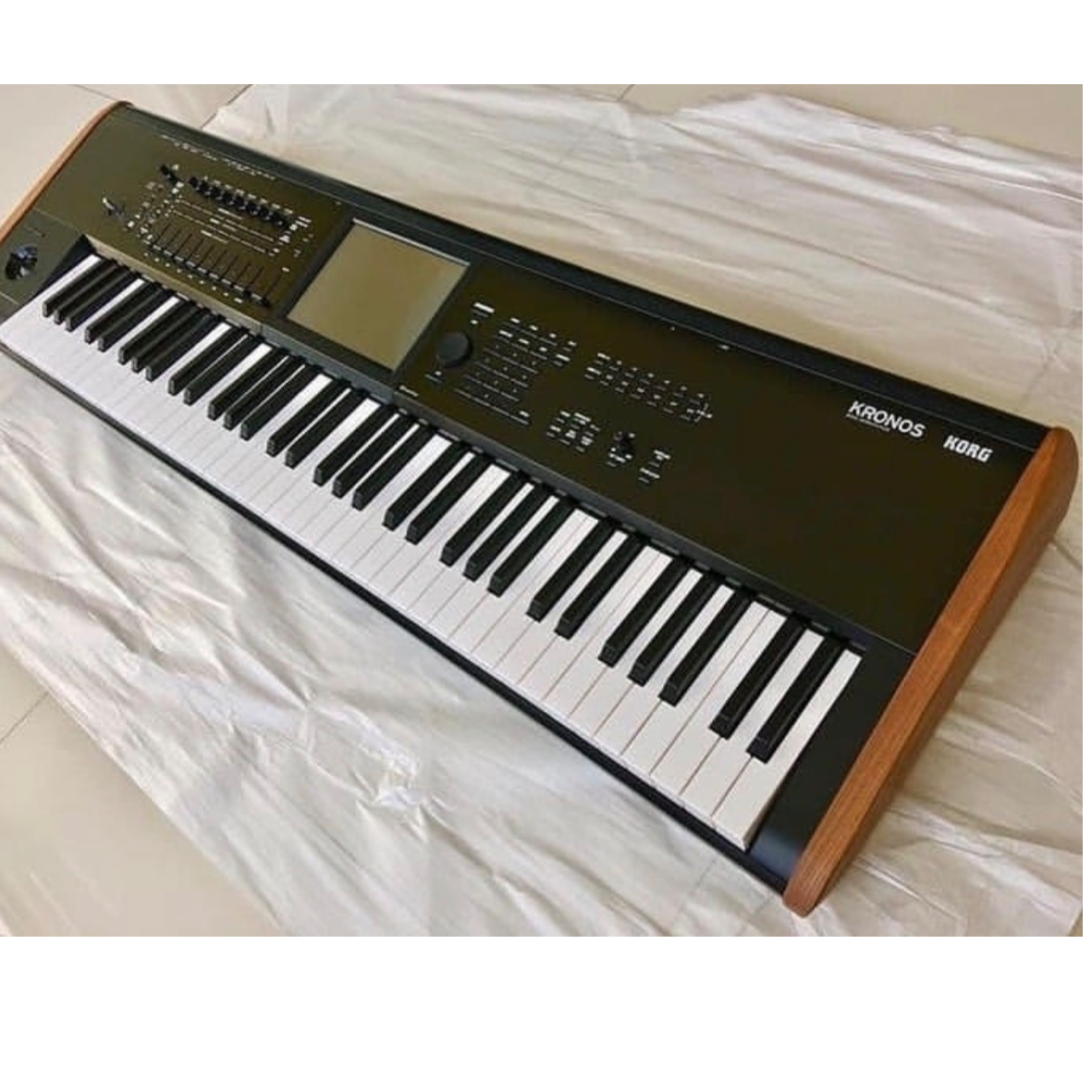Korg Kronos 3 88 Music Workstation