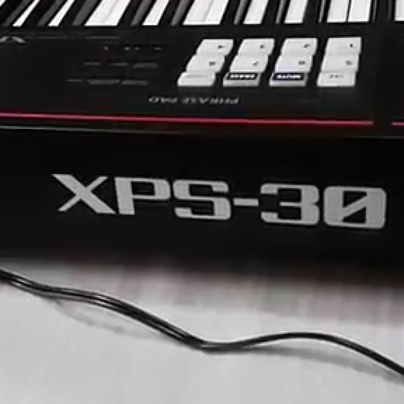 Roland Xps 30 Expandable Synthesizer Keyboard Instruments