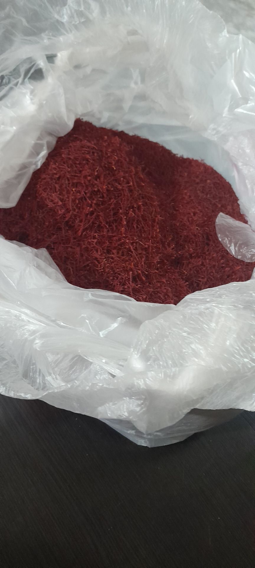 Pure iranian saffron