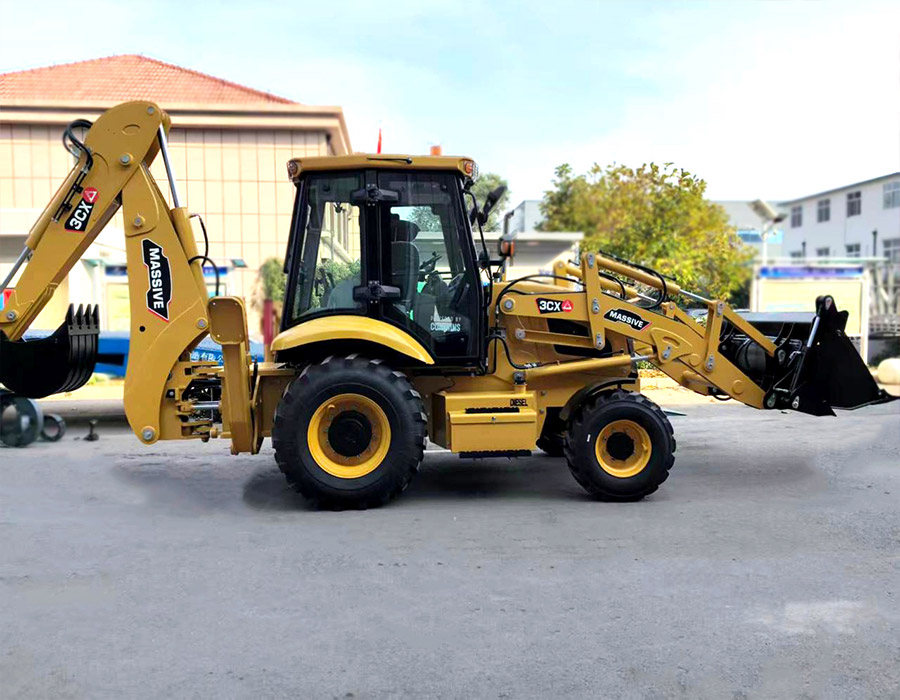 MASSIVE 3CX Backhoe Loader